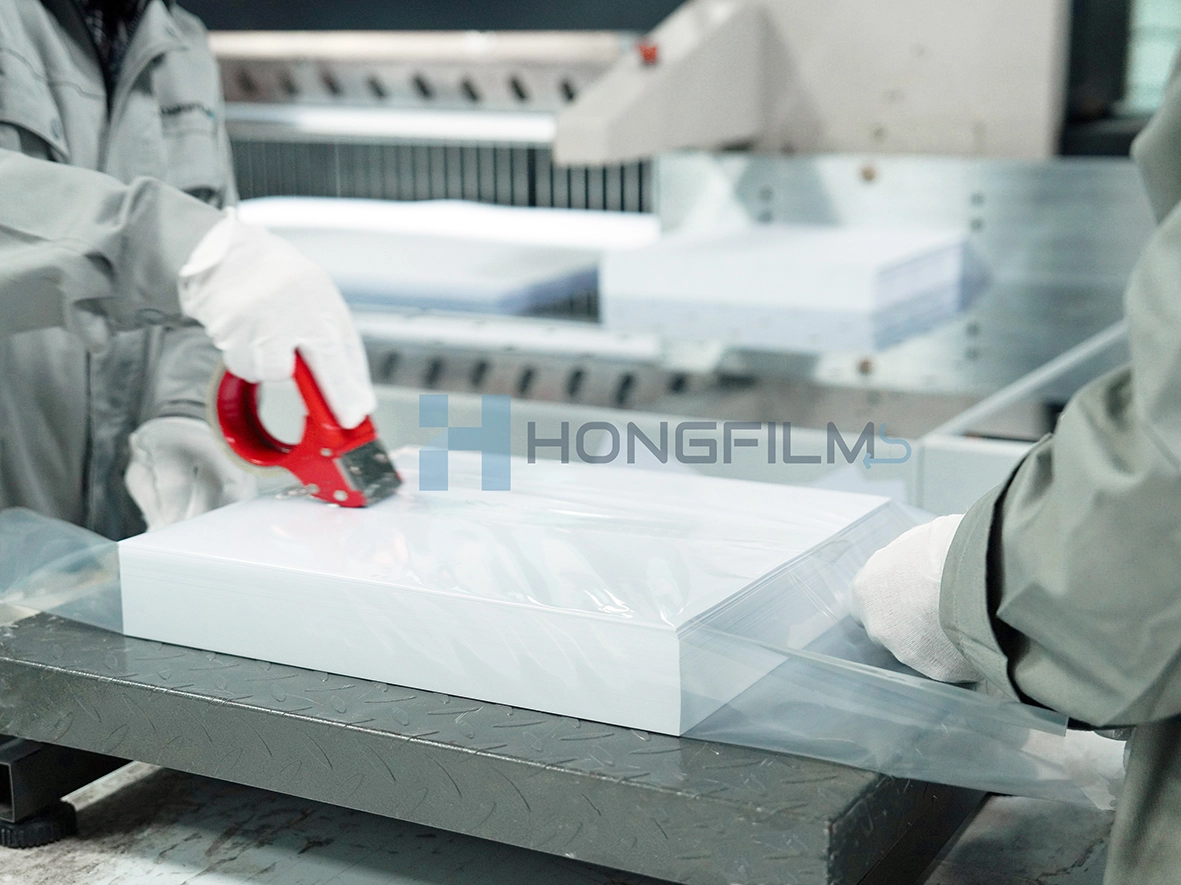 Small-pack packaging of card core sheets